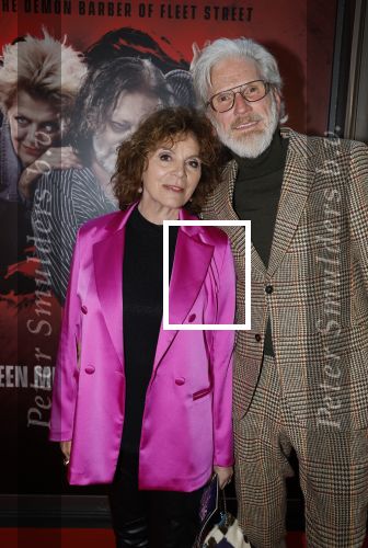 Amsterdam 21 april 2023
Premiere Sweeney Todd in het DeLaMar theater geproduceerd door Medialane.
Henriette Tol met partner