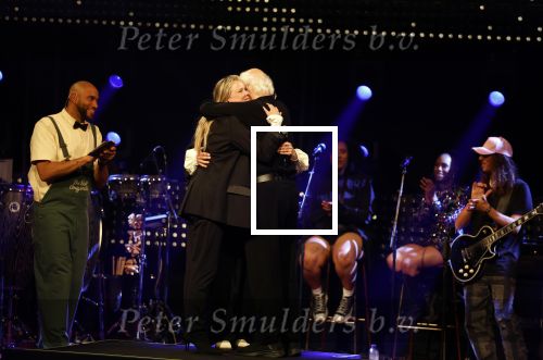 Amsterdam 22 mei 2023
Uitreiking Buma awards in Tuschinski Amsterdam.
Herman v Veen ontving uit handen van zijn dochters Babette v Veen en Anne v Veen de  lifetime Achievement award voor zijn hele carriere .Herman kwam met zijn vrouw Gaetane Bouchez.