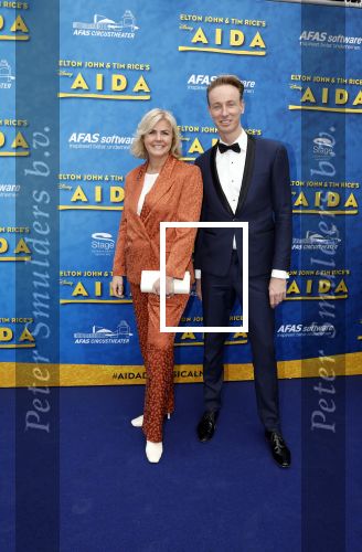 Scheveningen 23 april 2023
Premiere AIDA in het circustheater in Scheveningen .
Irene Moors met beste vriend Tijs
