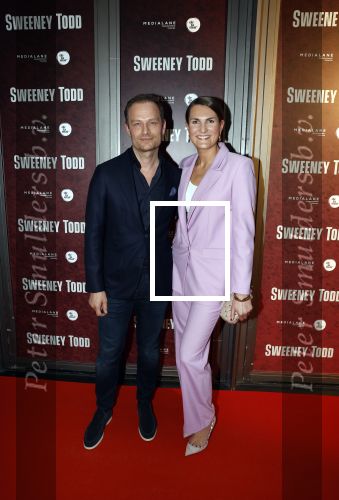 Amsterdam 21 april 2023
Premiere Sweeney Todd in het DeLaMar theater geproduceerd door Medialane.
Iris v d Ende kwam met goede kennis Dennis