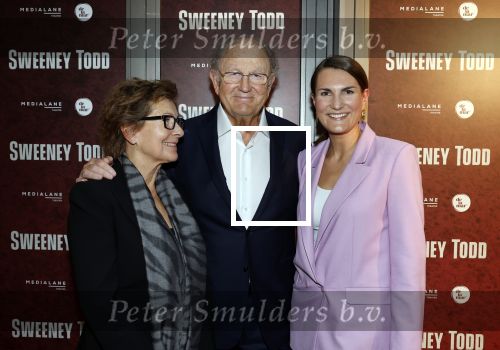 Amsterdam 21 april 2023
Premiere Sweeney Todd in het DeLaMar theater geproduceerd door Medialane.
Iris v d Ende met haar ouders Joop v d Ende en Janine v d Ende