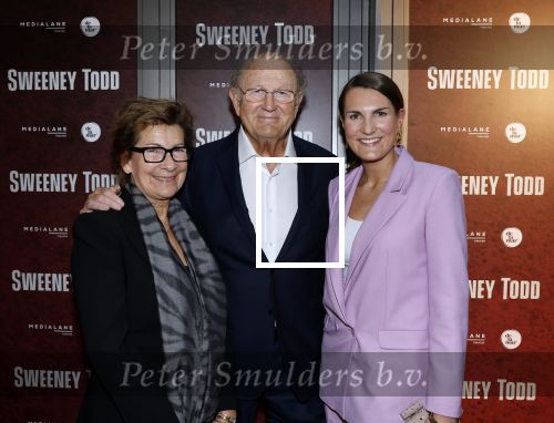Amsterdam 21 april 2023
Premiere Sweeney Todd in het DeLaMar theater geproduceerd door Medialane.
Iris v d Ende met haar ouders Joop v d Ende en Janine v d Ende