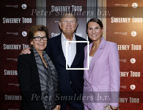 Amsterdam 21 april 2023
Premiere Sweeney Todd in het DeLaMar theater geproduceerd door Medialane.
Iris v d Ende met haar ouders Joop v d Ende en Janine v d Ende