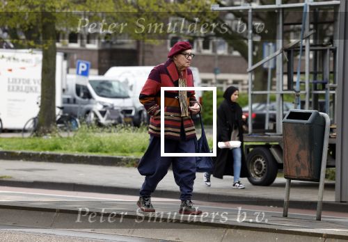 Amsterdam 28 april 2023
Schoenen ontwerper Jan jansen met zijn vrouw in Amsterdam zuid