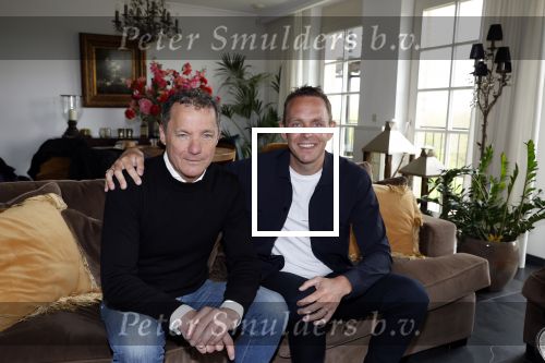 Den Bosch 24 april 2023
John de Bever en partner Kees de Bever kondigen extra concert aan en Caroline v d Plas als gast tijdens hun show in Ahoy. Ze ontvangen de pers in hun nieuwe huis / appartement.