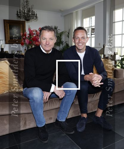 Den Bosch 24 april 2023
John de Bever en partner Kees de Bever kondigen extra concert aan en Caroline v d Plas als gast tijdens hun show in Ahoy. Ze ontvangen de pers in hun nieuwe huis / appartement.