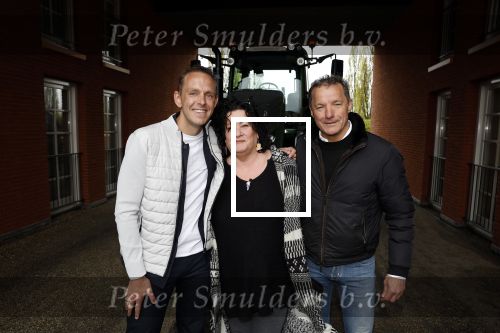 Den Bosch 24 april 2023
John de Bever en partner Kees de Bever kondigen extra concert aan en Caroline v d Plas als gast tijdens hun show in Ahoy. Ze ontvangen de pers in hun nieuwe huis / appartement.