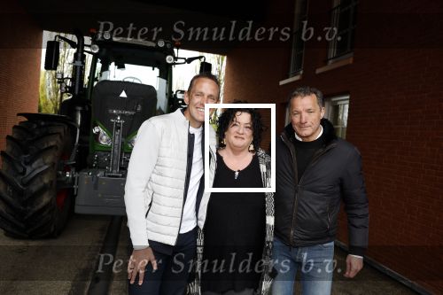Den Bosch 24 april 2023
John de Bever en partner Kees de Bever kondigen extra concert aan en Caroline v d Plas als gast tijdens hun show in Ahoy. Ze ontvangen de pers in hun nieuwe huis / appartement.
