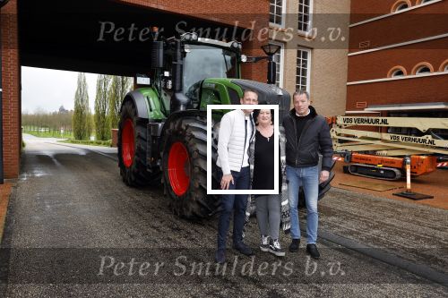 Den Bosch 24 april 2023
John de Bever en partner Kees de Bever kondigen extra concert aan en Caroline v d Plas als gast tijdens hun show in Ahoy. Ze ontvangen de pers in hun nieuwe huis / appartement.
