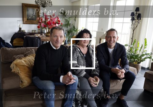 Den Bosch 24 april 2023
John de Bever en partner Kees de Bever kondigen extra concert aan en Caroline v d Plas als gast tijdens hun show in Ahoy. Ze ontvangen de pers in hun nieuwe huis / appartement.