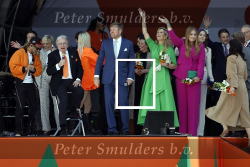 Rotterdam 27 april 2023
Koningsdag 2023 in Rotterdam met aanwezig Koning Willem Alexander, KoninginMaxima ,Prinses Amalia, Prinses Ariane ,Prins Constantijn ,Prinses Laurentien ,Prins Maurits ,Prinses Marilene ,Prins Bernhard ,Prinses Annette ,Prins Floris ,Prinses Aimee ,Prins Pieter Christiaan, en Prinses Anita .
Burgemeester Aboutaleb is de gastheer. Optreden van Lee Towers Davina Michelle en Ronnie Flex.