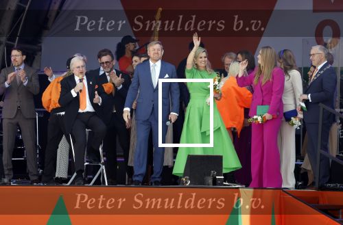 Rotterdam 27 april 2023
Koningsdag 2023 in Rotterdam met aanwezig Koning Willem Alexander, KoninginMaxima ,Prinses Amalia, Prinses Ariane ,Prins Constantijn ,Prinses Laurentien ,Prins Maurits ,Prinses Marilene ,Prins Bernhard ,Prinses Annette ,Prins Floris ,Prinses Aimee ,Prins Pieter Christiaan, en Prinses Anita .
Burgemeester Aboutaleb is de gastheer. Optreden van Lee Towers Davina Michelle en Ronnie Flex.