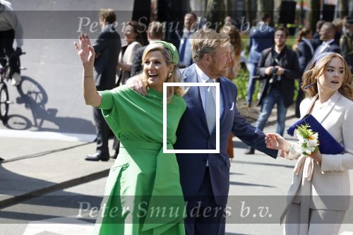 Rotterdam 27 april 2023
Koningsdag 2023 in Rotterdam met aanwezig Koning Willem Alexander, KoninginMaxima ,Prinses Amalia, Prinses Ariane ,Prins Constantijn ,Prinses Laurentien ,Prins Maurits ,Prinses Marilene ,Prins Bernhard ,Prinses Annette ,Prins Floris ,Prinses Aimee ,Prins Pieter Christiaan, en Prinses Anita .
Burgemeester Aboutaleb is de gastheer.