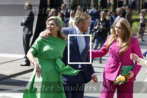 Rotterdam 27 april 2023
Koningsdag 2023 in Rotterdam met aanwezig Koning Willem Alexander, KoninginMaxima ,Prinses Amalia, Prinses Ariane ,Prins Constantijn ,Prinses Laurentien ,Prins Maurits ,Prinses Marilene ,Prins Bernhard ,Prinses Annette ,Prins Floris ,Prinses Aimee ,Prins Pieter Christiaan, en Prinses Anita .
Burgemeester Aboutaleb is de gastheer.