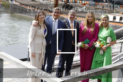 Rotterdam 27 april 2023
Koningsdag 2023 in Rotterdam met aanwezig Koning Willem Alexander, KoninginMaxima ,Prinses Amalia, Prinses Ariane ,Prins Constantijn ,Prinses Laurentien ,Prins Maurits ,Prinses Marilene ,Prins Bernhard ,Prinses Annette ,Prins Floris ,Prinses Aimee ,Prins Pieter Christiaan, en Prinses Anita .
Burgemeester Aboutaleb is de gastheer.
