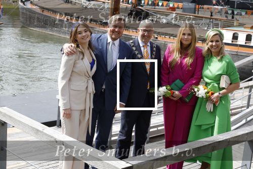 Rotterdam 27 april 2023
Koningsdag 2023 in Rotterdam met aanwezig Koning Willem Alexander, KoninginMaxima ,Prinses Amalia, Prinses Ariane ,Prins Constantijn ,Prinses Laurentien ,Prins Maurits ,Prinses Marilene ,Prins Bernhard ,Prinses Annette ,Prins Floris ,Prinses Aimee ,Prins Pieter Christiaan, en Prinses Anita .
Burgemeester Aboutaleb is de gastheer.
