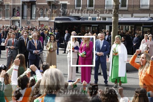 Rotterdam 27 april 2023
Koningsdag 2023 in Rotterdam met aanwezig Koning Willem Alexander, KoninginMaxima ,Prinses Amalia, Prinses Ariane ,Prins Constantijn ,Prinses Laurentien ,Prins Maurits ,Prinses Marilene ,Prins Bernhard ,Prinses Annette ,Prins Floris ,Prinses Aimee ,Prins Pieter Christiaan, en Prinses Anita .
Burgemeester Aboutaleb is de gastheer.