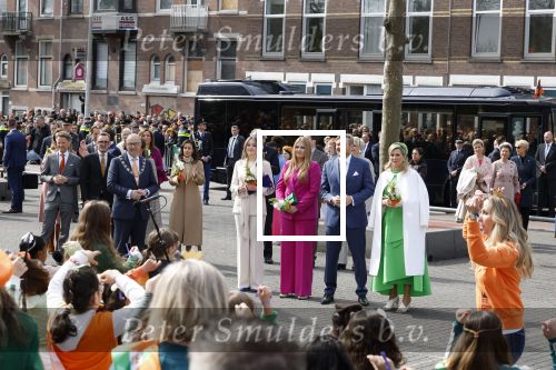 Rotterdam 27 april 2023
Koningsdag 2023 in Rotterdam met aanwezig Koning Willem Alexander, KoninginMaxima ,Prinses Amalia, Prinses Ariane ,Prins Constantijn ,Prinses Laurentien ,Prins Maurits ,Prinses Marilene ,Prins Bernhard ,Prinses Annette ,Prins Floris ,Prinses Aimee ,Prins Pieter Christiaan, en Prinses Anita .
Burgemeester Aboutaleb is de gastheer.