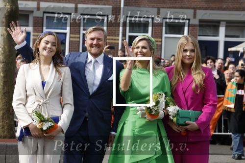 Rotterdam 27 april 2023
Koningsdag 2023 in Rotterdam met aanwezig Koning Willem Alexander, KoninginMaxima ,Prinses Amalia, Prinses Ariane ,Prins Constantijn ,Prinses Laurentien ,Prins Maurits ,Prinses Marilene ,Prins Bernhard ,Prinses Annette ,Prins Floris ,Prinses Aimee ,Prins Pieter Christiaan, en Prinses Anita .
Burgemeester Aboutaleb is de gastheer.
