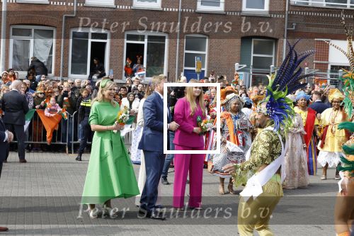 Rotterdam 27 april 2023
Koningsdag 2023 in Rotterdam met aanwezig Koning Willem Alexander, KoninginMaxima ,Prinses Amalia, Prinses Ariane ,Prins Constantijn ,Prinses Laurentien ,Prins Maurits ,Prinses Marilene ,Prins Bernhard ,Prinses Annette ,Prins Floris ,Prinses Aimee ,Prins Pieter Christiaan, en Prinses Anita .
Burgemeester Aboutaleb is de gastheer.