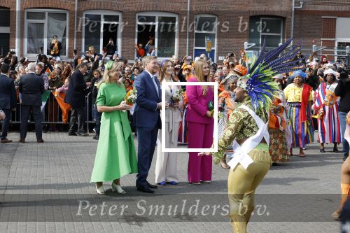 Rotterdam 27 april 2023
Koningsdag 2023 in Rotterdam met aanwezig Koning Willem Alexander, KoninginMaxima ,Prinses Amalia, Prinses Ariane ,Prins Constantijn ,Prinses Laurentien ,Prins Maurits ,Prinses Marilene ,Prins Bernhard ,Prinses Annette ,Prins Floris ,Prinses Aimee ,Prins Pieter Christiaan, en Prinses Anita .
Burgemeester Aboutaleb is de gastheer.