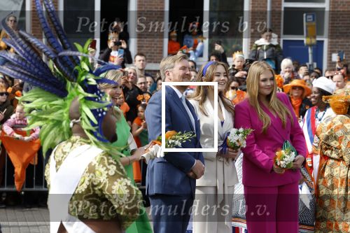 Rotterdam 27 april 2023
Koningsdag 2023 in Rotterdam met aanwezig Koning Willem Alexander, KoninginMaxima ,Prinses Amalia, Prinses Ariane ,Prins Constantijn ,Prinses Laurentien ,Prins Maurits ,Prinses Marilene ,Prins Bernhard ,Prinses Annette ,Prins Floris ,Prinses Aimee ,Prins Pieter Christiaan, en Prinses Anita .
Burgemeester Aboutaleb is de gastheer.