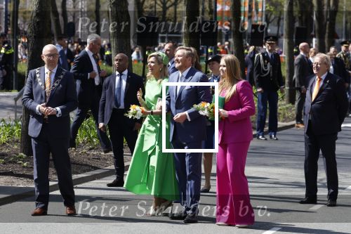 Rotterdam 27 april 2023
Koningsdag 2023 in Rotterdam met aanwezig Koning Willem Alexander, KoninginMaxima ,Prinses Amalia, Prinses Ariane ,Prins Constantijn ,Prinses Laurentien ,Prins Maurits ,Prinses Marilene ,Prins Bernhard ,Prinses Annette ,Prins Floris ,Prinses Aimee ,Prins Pieter Christiaan, en Prinses Anita .
Burgemeester Aboutaleb is de gastheer.
