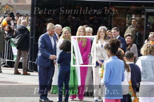 Rotterdam 27 april 2023
Koningsdag 2023 in Rotterdam met aanwezig Koning Willem Alexander, KoninginMaxima ,Prinses Amalia, Prinses Ariane ,Prins Constantijn ,Prinses Laurentien ,Prins Maurits ,Prinses Marilene ,Prins Bernhard ,Prinses Annette ,Prins Floris ,Prinses Aimee ,Prins Pieter Christiaan, en Prinses Anita .
Burgemeester Aboutaleb is de gastheer.