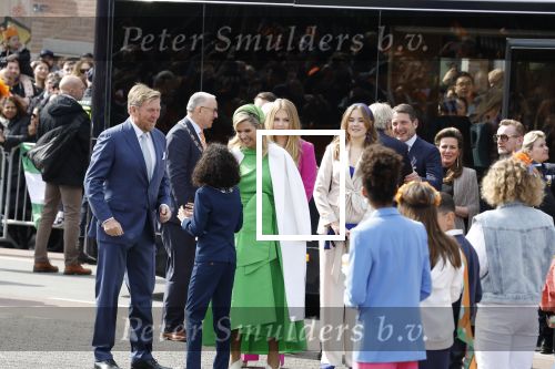 Rotterdam 27 april 2023
Koningsdag 2023 in Rotterdam met aanwezig Koning Willem Alexander, KoninginMaxima ,Prinses Amalia, Prinses Ariane ,Prins Constantijn ,Prinses Laurentien ,Prins Maurits ,Prinses Marilene ,Prins Bernhard ,Prinses Annette ,Prins Floris ,Prinses Aimee ,Prins Pieter Christiaan, en Prinses Anita .
Burgemeester Aboutaleb is de gastheer.