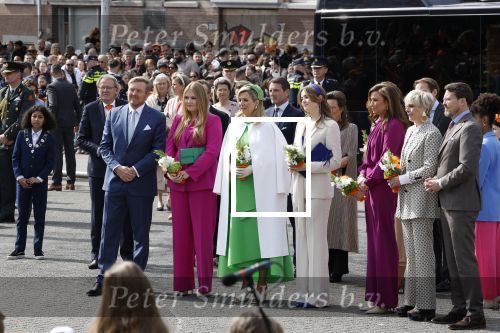 Rotterdam 27 april 2023
Koningsdag 2023 in Rotterdam met aanwezig Koning Willem Alexander, KoninginMaxima ,Prinses Amalia, Prinses Ariane ,Prins Constantijn ,Prinses Laurentien ,Prins Maurits ,Prinses Marilene ,Prins Bernhard ,Prinses Annette ,Prins Floris ,Prinses Aimee ,Prins Pieter Christiaan, en Prinses Anita .
Burgemeester Aboutaleb is de gastheer.