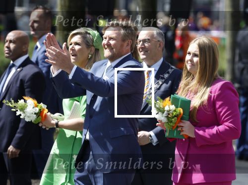Rotterdam 27 april 2023
Koningsdag 2023 in Rotterdam met aanwezig Koning Willem Alexander, KoninginMaxima ,Prinses Amalia, Prinses Ariane ,Prins Constantijn ,Prinses Laurentien ,Prins Maurits ,Prinses Marilene ,Prins Bernhard ,Prinses Annette ,Prins Floris ,Prinses Aimee ,Prins Pieter Christiaan, en Prinses Anita .
Burgemeester Aboutaleb is de gastheer.