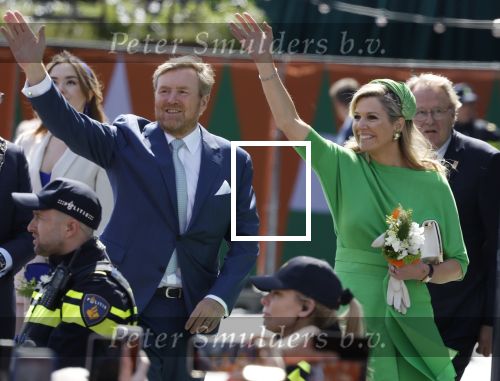Rotterdam 27 april 2023
Koningsdag 2023 in Rotterdam met aanwezig Koning Willem Alexander, KoninginMaxima ,Prinses Amalia, Prinses Ariane ,Prins Constantijn ,Prinses Laurentien ,Prins Maurits ,Prinses Marilene ,Prins Bernhard ,Prinses Annette ,Prins Floris ,Prinses Aimee ,Prins Pieter Christiaan, en Prinses Anita .
Burgemeester Aboutaleb is de gastheer.
