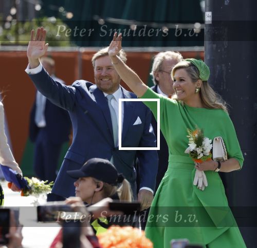 Rotterdam 27 april 2023
Koningsdag 2023 in Rotterdam met aanwezig Koning Willem Alexander, KoninginMaxima ,Prinses Amalia, Prinses Ariane ,Prins Constantijn ,Prinses Laurentien ,Prins Maurits ,Prinses Marilene ,Prins Bernhard ,Prinses Annette ,Prins Floris ,Prinses Aimee ,Prins Pieter Christiaan, en Prinses Anita .
Burgemeester Aboutaleb is de gastheer.