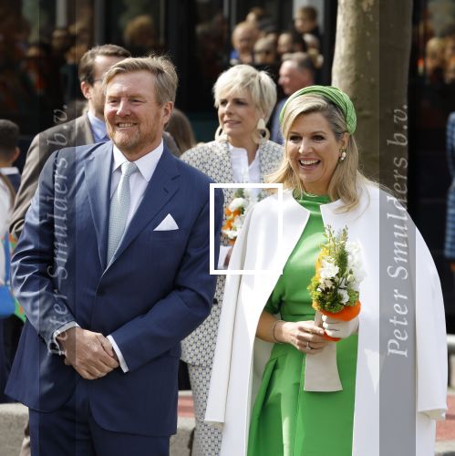 Rotterdam 27 april 2023
Koningsdag 2023 in Rotterdam met aanwezig Koning Willem Alexander, KoninginMaxima ,Prinses Amalia, Prinses Ariane ,Prins Constantijn ,Prinses Laurentien ,Prins Maurits ,Prinses Marilene ,Prins Bernhard ,Prinses Annette ,Prins Floris ,Prinses Aimee ,Prins Pieter Christiaan, en Prinses Anita .
Burgemeester Aboutaleb is de gastheer.