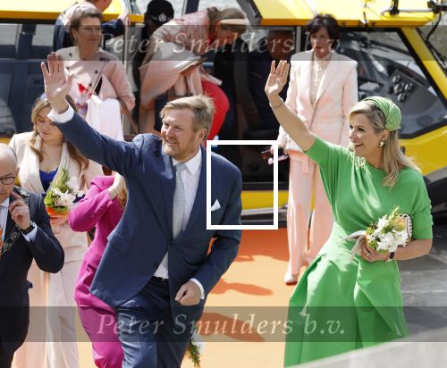 Rotterdam 27 april 2023
Koningsdag 2023 in Rotterdam met aanwezig Koning Willem Alexander, KoninginMaxima ,Prinses Amalia, Prinses Ariane ,Prins Constantijn ,Prinses Laurentien ,Prins Maurits ,Prinses Marilene ,Prins Bernhard ,Prinses Annette ,Prins Floris ,Prinses Aimee ,Prins Pieter Christiaan, en Prinses Anita .
Burgemeester Aboutaleb is de gastheer.