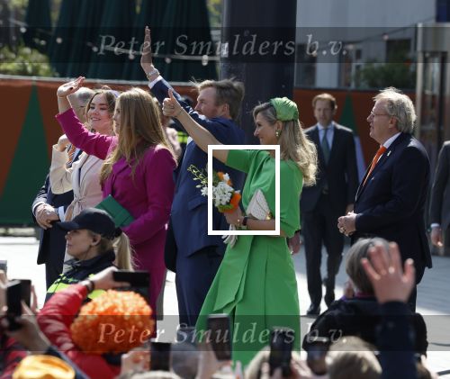 Rotterdam 27 april 2023
Koningsdag 2023 in Rotterdam met aanwezig Koning Willem Alexander, KoninginMaxima ,Prinses Amalia, Prinses Ariane ,Prins Constantijn ,Prinses Laurentien ,Prins Maurits ,Prinses Marilene ,Prins Bernhard ,Prinses Annette ,Prins Floris ,Prinses Aimee ,Prins Pieter Christiaan, en Prinses Anita .
Burgemeester Aboutaleb is de gastheer.