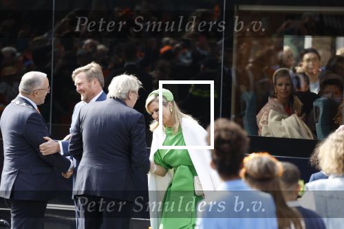 Rotterdam 27 april 2023
Koningsdag 2023 in Rotterdam met aanwezig Koning Willem Alexander, KoninginMaxima ,Prinses Amalia, Prinses Ariane ,Prins Constantijn ,Prinses Laurentien ,Prins Maurits ,Prinses Marilene ,Prins Bernhard ,Prinses Annette ,Prins Floris ,Prinses Aimee ,Prins Pieter Christiaan, en Prinses Anita .
Burgemeester Aboutaleb is de gastheer.