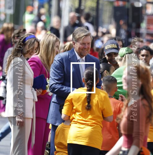 Rotterdam 27 april 2023
Koningsdag 2023 in Rotterdam met aanwezig Koning Willem Alexander, KoninginMaxima ,Prinses Amalia, Prinses Ariane ,Prins Constantijn ,Prinses Laurentien ,Prins Maurits ,Prinses Marilene ,Prins Bernhard ,Prinses Annette ,Prins Floris ,Prinses Aimee ,Prins Pieter Christiaan, en Prinses Anita .
Burgemeester Aboutaleb is de gastheer.
