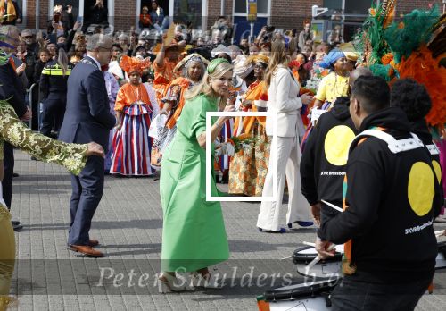 Rotterdam 27 april 2023
Koningsdag 2023 in Rotterdam met aanwezig Koning Willem Alexander, KoninginMaxima ,Prinses Amalia, Prinses Ariane ,Prins Constantijn ,Prinses Laurentien ,Prins Maurits ,Prinses Marilene ,Prins Bernhard ,Prinses Annette ,Prins Floris ,Prinses Aimee ,Prins Pieter Christiaan, en Prinses Anita .
Burgemeester Aboutaleb is de gastheer.