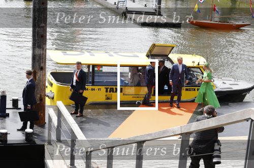 Rotterdam 27 april 2023
Koningsdag 2023 in Rotterdam met aanwezig Koning Willem Alexander, KoninginMaxima ,Prinses Amalia, Prinses Ariane ,Prins Constantijn ,Prinses Laurentien ,Prins Maurits ,Prinses Marilene ,Prins Bernhard ,Prinses Annette ,Prins Floris ,Prinses Aimee ,Prins Pieter Christiaan, en Prinses Anita .
Burgemeester Aboutaleb is de gastheer.