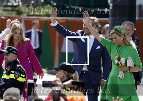 Rotterdam 27 april 2023
Koningsdag 2023 in Rotterdam met aanwezig Koning Willem Alexander, KoninginMaxima ,Prinses Amalia, Prinses Ariane ,Prins Constantijn ,Prinses Laurentien ,Prins Maurits ,Prinses Marilene ,Prins Bernhard ,Prinses Annette ,Prins Floris ,Prinses Aimee ,Prins Pieter Christiaan, en Prinses Anita .
Burgemeester Aboutaleb is de gastheer.