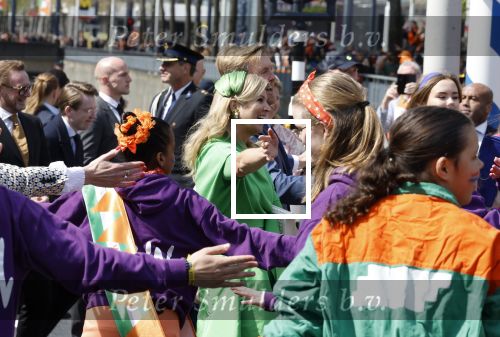 Rotterdam 27 april 2023
Koningsdag 2023 in Rotterdam met aanwezig Koning Willem Alexander, KoninginMaxima ,Prinses Amalia, Prinses Ariane ,Prins Constantijn ,Prinses Laurentien ,Prins Maurits ,Prinses Marilene ,Prins Bernhard ,Prinses Annette ,Prins Floris ,Prinses Aimee ,Prins Pieter Christiaan, en Prinses Anita .
Burgemeester Aboutaleb is de gastheer.