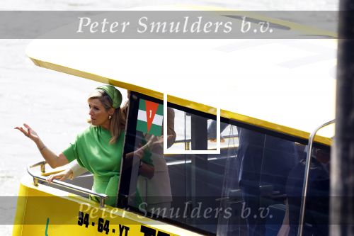 Rotterdam 27 april 2023
Koningsdag 2023 in Rotterdam met aanwezig Koning Willem Alexander, KoninginMaxima ,Prinses Amalia, Prinses Ariane ,Prins Constantijn ,Prinses Laurentien ,Prins Maurits ,Prinses Marilene ,Prins Bernhard ,Prinses Annette ,Prins Floris ,Prinses Aimee ,Prins Pieter Christiaan, en Prinses Anita .
Burgemeester Aboutaleb is de gastheer.