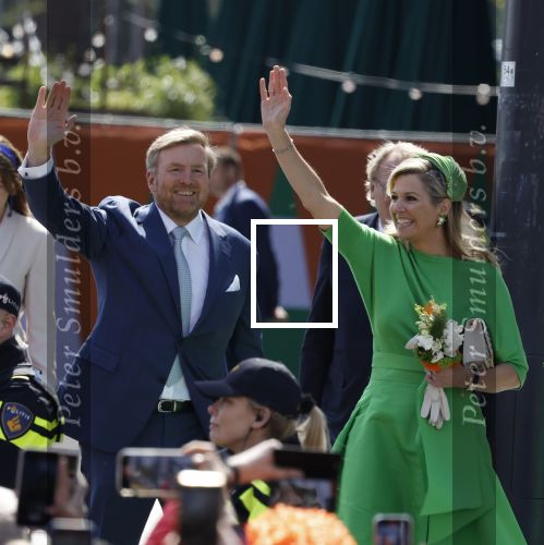 Rotterdam 27 april 2023
Koningsdag 2023 in Rotterdam met aanwezig Koning Willem Alexander, KoninginMaxima ,Prinses Amalia, Prinses Ariane ,Prins Constantijn ,Prinses Laurentien ,Prins Maurits ,Prinses Marilene ,Prins Bernhard ,Prinses Annette ,Prins Floris ,Prinses Aimee ,Prins Pieter Christiaan, en Prinses Anita .
Burgemeester Aboutaleb is de gastheer.
