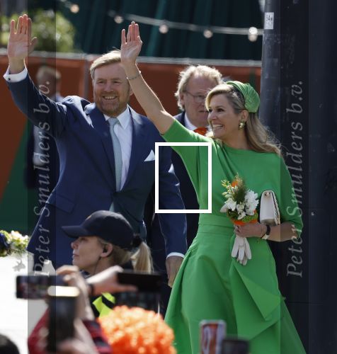 Rotterdam 27 april 2023
Koningsdag 2023 in Rotterdam met aanwezig Koning Willem Alexander, KoninginMaxima ,Prinses Amalia, Prinses Ariane ,Prins Constantijn ,Prinses Laurentien ,Prins Maurits ,Prinses Marilene ,Prins Bernhard ,Prinses Annette ,Prins Floris ,Prinses Aimee ,Prins Pieter Christiaan, en Prinses Anita .
Burgemeester Aboutaleb is de gastheer.