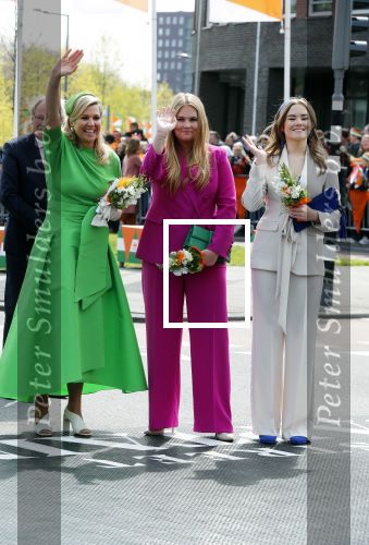 Rotterdam 27 april 2023
Koningsdag 2023 in Rotterdam met aanwezig Koning Willem Alexander, KoninginMaxima ,Prinses Amalia, Prinses Ariane ,Prins Constantijn ,Prinses Laurentien ,Prins Maurits ,Prinses Marilene ,Prins Bernhard ,Prinses Annette ,Prins Floris ,Prinses Aimee ,Prins Pieter Christiaan, en Prinses Anita .
Burgemeester Aboutaleb is de gastheer.  De Royals gaan voetballen bij Touzani