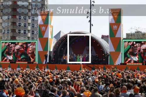 Rotterdam 27 april 2023
Koningsdag 2023 in Rotterdam met aanwezig Koning Willem Alexander, KoninginMaxima ,Prinses Amalia, Prinses Ariane ,Prins Constantijn ,Prinses Laurentien ,Prins Maurits ,Prinses Marilene ,Prins Bernhard ,Prinses Annette ,Prins Floris ,Prinses Aimee ,Prins Pieter Christiaan, en Prinses Anita .
Burgemeester Aboutaleb is de gastheer.