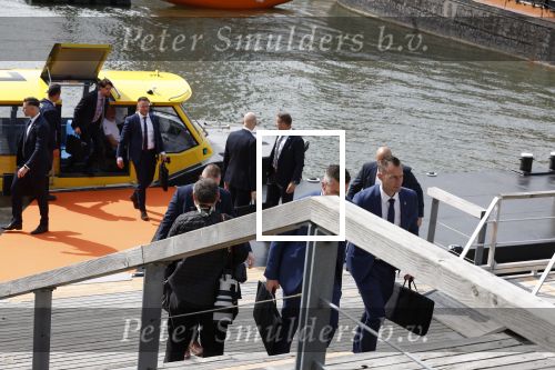 Rotterdam 27 april 2023
Koningsdag 2023 in Rotterdam met aanwezig Koning Willem Alexander, KoninginMaxima ,Prinses Amalia, Prinses Ariane ,Prins Constantijn ,Prinses Laurentien ,Prins Maurits ,Prinses Marilene ,Prins Bernhard ,Prinses Annette ,Prins Floris ,Prinses Aimee ,Prins Pieter Christiaan, en Prinses Anita .
Burgemeester Aboutaleb is de gastheer.