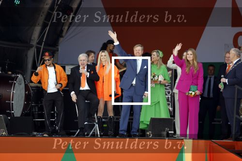 Rotterdam 27 april 2023
Koningsdag 2023 in Rotterdam met aanwezig Koning Willem Alexander, KoninginMaxima ,Prinses Amalia, Prinses Ariane ,Prins Constantijn ,Prinses Laurentien ,Prins Maurits ,Prinses Marilene ,Prins Bernhard ,Prinses Annette ,Prins Floris ,Prinses Aimee ,Prins Pieter Christiaan, en Prinses Anita .
Burgemeester Aboutaleb is de gastheer. Optreden van Lee Towers Davina Michelle en Ronnie Flex.