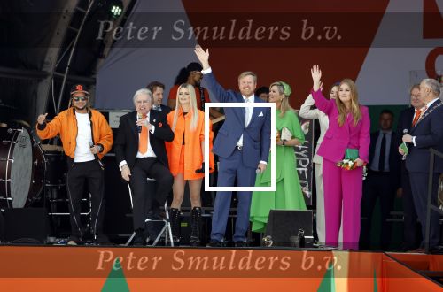 Rotterdam 27 april 2023
Koningsdag 2023 in Rotterdam met aanwezig Koning Willem Alexander, KoninginMaxima ,Prinses Amalia, Prinses Ariane ,Prins Constantijn ,Prinses Laurentien ,Prins Maurits ,Prinses Marilene ,Prins Bernhard ,Prinses Annette ,Prins Floris ,Prinses Aimee ,Prins Pieter Christiaan, en Prinses Anita .
Burgemeester Aboutaleb is de gastheer. Optreden van Lee Towers Davina Michelle en Ronnie Flex.